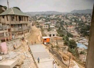 RDC : le Gouvernement Provincial du Kongo Central se félicite de l’évolution des travaux de construction de la route qui mène vers le futur siège de l’Assemblée Provinciale